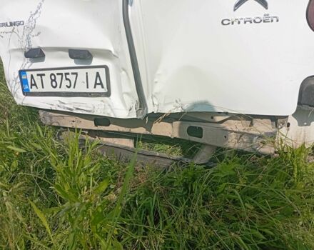 Белый Ситроен Берлинго, объемом двигателя 1.5 л и пробегом 40 тыс. км за 5000 $, фото 2 на Automoto.ua