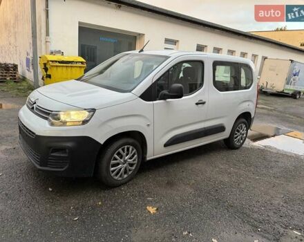 Білий Сітроен Берлінго, об'ємом двигуна 1.5 л та пробігом 4 тис. км за 16857 $, фото 1 на Automoto.ua