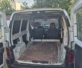Белый Ситроен Берлинго, объемом двигателя 2 л и пробегом 300 тыс. км за 4200 $, фото 3 на Automoto.ua