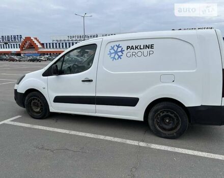 Білий Сітроен Берлінго, об'ємом двигуна 1.6 л та пробігом 494 тис. км за 4500 $, фото 4 на Automoto.ua