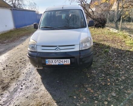 Белый Ситроен Берлинго, объемом двигателя 1.6 л и пробегом 197 тыс. км за 3500 $, фото 2 на Automoto.ua