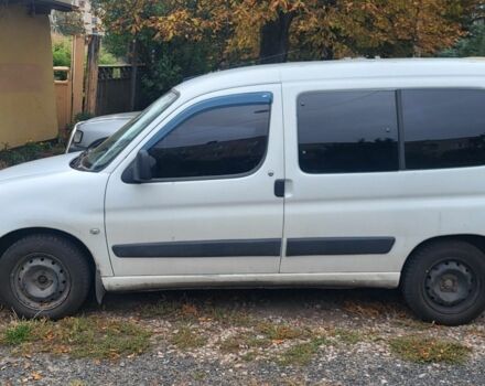 Белый Ситроен Берлинго, объемом двигателя 1.4 л и пробегом 300 тыс. км за 4500 $, фото 2 на Automoto.ua