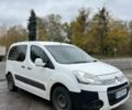 Белый Ситроен Берлинго, объемом двигателя 1.6 л и пробегом 239 тыс. км за 6500 $, фото 2 на Automoto.ua