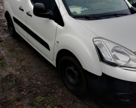 Белый Ситроен Берлинго, объемом двигателя 1.6 л и пробегом 260 тыс. км за 5500 $, фото 6 на Automoto.ua