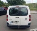Белый Ситроен Берлинго, объемом двигателя 1.6 л и пробегом 220 тыс. км за 14000 $, фото 1 на Automoto.ua