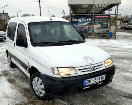 Белый Ситроен Берлинго, объемом двигателя 1.9 л и пробегом 312 тыс. км за 2050 $, фото 1 на Automoto.ua