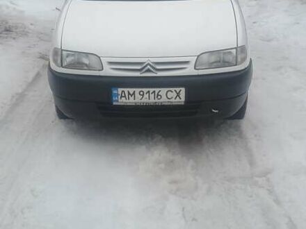 Белый Ситроен Берлинго, объемом двигателя 1.9 л и пробегом 250 тыс. км за 2500 $, фото 1 на Automoto.ua