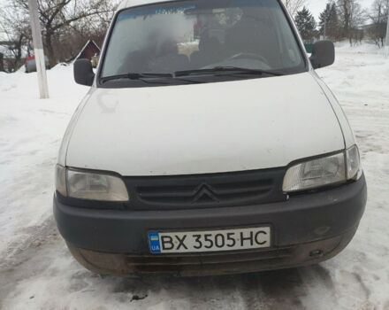Белый Ситроен Берлинго, объемом двигателя 1.9 л и пробегом 320 тыс. км за 2600 $, фото 1 на Automoto.ua