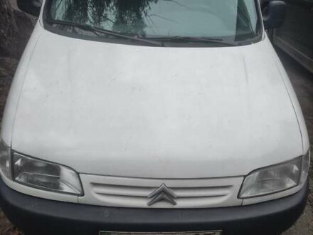 Белый Ситроен Берлинго, объемом двигателя 1.9 л и пробегом 320 тыс. км за 2100 $, фото 1 на Automoto.ua