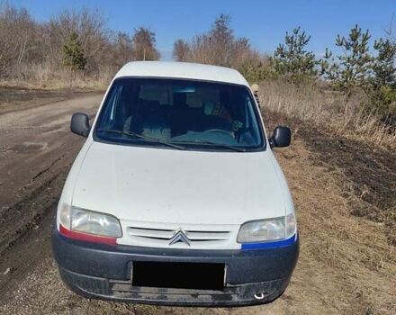 Белый Ситроен Берлинго, объемом двигателя 1.9 л и пробегом 479 тыс. км за 2297 $, фото 1 на Automoto.ua