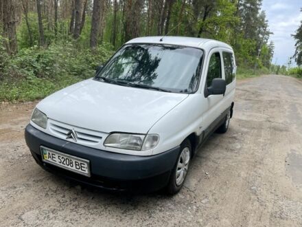 Сітроен Берлінго 2001 у Василькове на Automoto.ua Білий Сітроен Берлінго, об'ємом двигуна 1.9 л та пробігом 300 тис. км за 2700 $, фото 1 на Automoto.ua