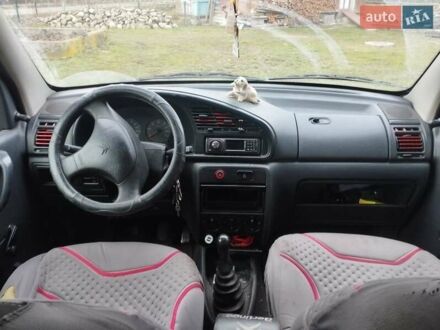 Білий Сітроен Берлінго, об'ємом двигуна 1.1 л та пробігом 300 тис. км за 2200 $, фото 1 на Automoto.ua