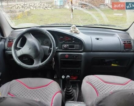 Белый Ситроен Берлинго, объемом двигателя 1.1 л и пробегом 300 тыс. км за 2200 $, фото 1 на Automoto.ua