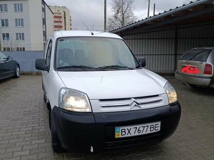Білий Сітроен Берлінго, об'ємом двигуна 2 л та пробігом 176 тис. км за 3999 $, фото 1 на Automoto.ua