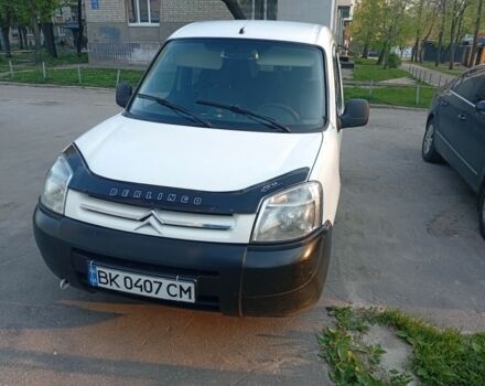 Белый Ситроен Берлинго, объемом двигателя 1.9 л и пробегом 400 тыс. км за 2700 $, фото 1 на Automoto.ua