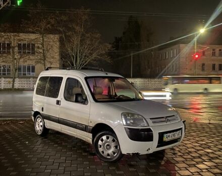 Білий Сітроен Берлінго, об'ємом двигуна 1.4 л та пробігом 217 тис. км за 3300 $, фото 1 на Automoto.ua