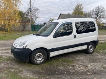 Ситроен Берлинго 2004 в Лубнах на Automoto.ua Белый Ситроен Берлинго, объемом двигателя 1.9 л и пробегом 230 тыс. км за 3800 $, фото 1 на Automoto.ua