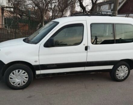 Белый Ситроен Берлинго, объемом двигателя 1.9 л и пробегом 340 тыс. км за 2200 $, фото 1 на Automoto.ua