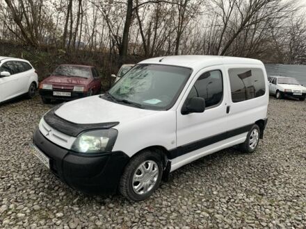 Білий Сітроен Берлінго, об'ємом двигуна 2 л та пробігом 300 тис. км за 3850 $, фото 1 на Automoto.ua