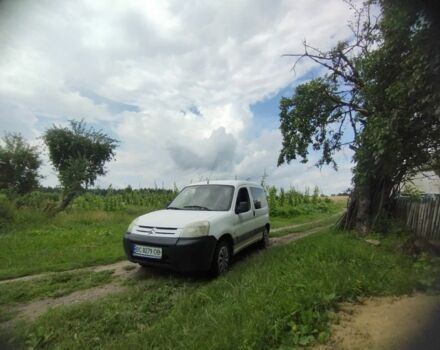 Білий Сітроен Берлінго, об'ємом двигуна 2 л та пробігом 320 тис. км за 2000 $, фото 1 на Automoto.ua