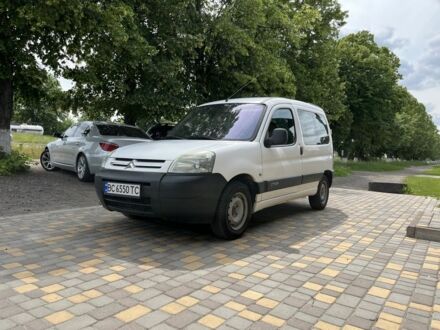 Ситроен Берлинго 2005 в Гайсине на Automoto.ua Белый Ситроен Берлинго, объемом двигателя 1.9 л и пробегом 300 тыс. км за 3500 $, фото 1 на Automoto.ua