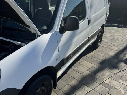 Белый Ситроен Берлинго, объемом двигателя 1.87 л и пробегом 228 тыс. км за 2100 $, фото 1 на Automoto.ua