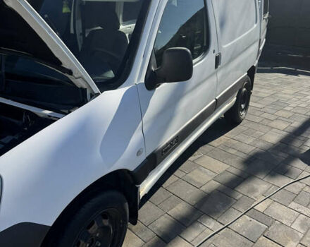 Белый Ситроен Берлинго, объемом двигателя 1.87 л и пробегом 228 тыс. км за 2100 $, фото 1 на Automoto.ua