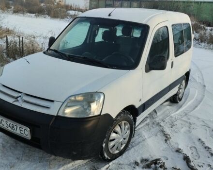 Белый Ситроен Берлинго, объемом двигателя 1.9 л и пробегом 300 тыс. км за 2850 $, фото 1 на Automoto.ua