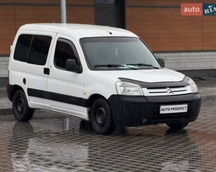 Белый Ситроен Берлинго, объемом двигателя 1.9 л и пробегом 283 тыс. км за 3700 $, фото 1 на Automoto.ua