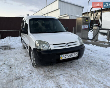 Белый Ситроен Берлинго, объемом двигателя 1.87 л и пробегом 312 тыс. км за 2950 $, фото 1 на Automoto.ua