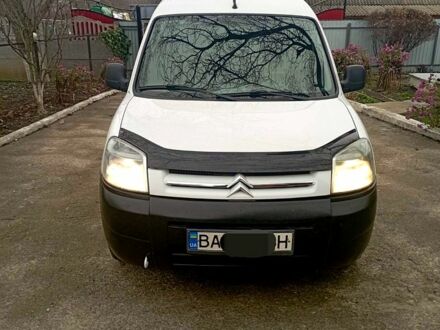 Белый Ситроен Берлинго, объемом двигателя 1.9 л и пробегом 234 тыс. км за 3100 $, фото 1 на Automoto.ua