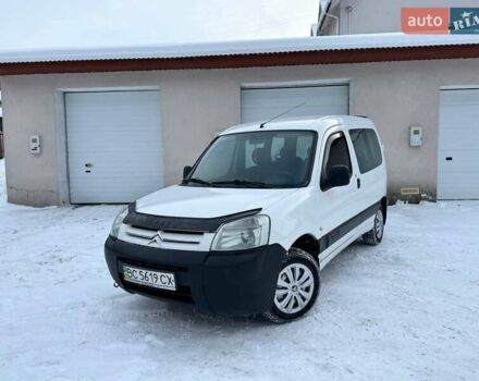 Белый Ситроен Берлинго, объемом двигателя 1.56 л и пробегом 300 тыс. км за 3900 $, фото 1 на Automoto.ua