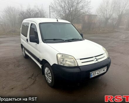 Белый Ситроен Берлинго, объемом двигателя 1.6 л и пробегом 220 тыс. км за 3800 $, фото 1 на Automoto.ua