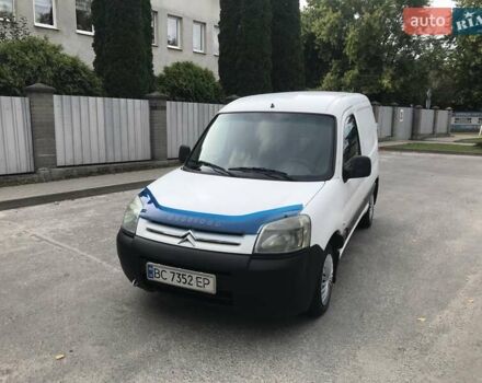 Белый Ситроен Берлинго, объемом двигателя 1.56 л и пробегом 331 тыс. км за 3100 $, фото 1 на Automoto.ua
