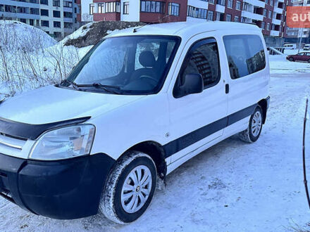 Білий Сітроен Берлінго, об'ємом двигуна 1.56 л та пробігом 300 тис. км за 2999 $, фото 1 на Automoto.ua