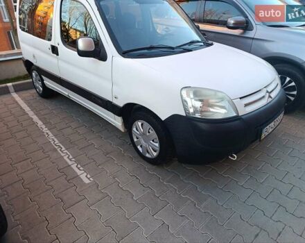 Белый Ситроен Берлинго, объемом двигателя 1.9 л и пробегом 248 тыс. км за 3700 $, фото 1 на Automoto.ua