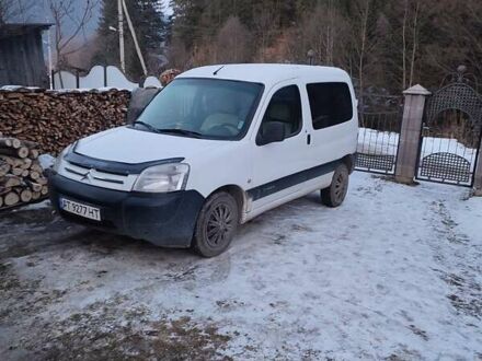 Белый Ситроен Берлинго, объемом двигателя 1.6 л и пробегом 314 тыс. км за 3500 $, фото 1 на Automoto.ua