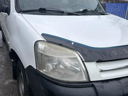 Белый Ситроен Берлинго, объемом двигателя 1.56 л и пробегом 313 тыс. км за 3400 $, фото 1 на Automoto.ua