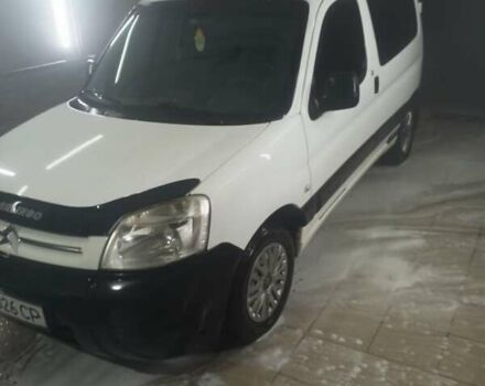 Белый Ситроен Берлинго, объемом двигателя 1.6 л и пробегом 258 тыс. км за 4100 $, фото 1 на Automoto.ua