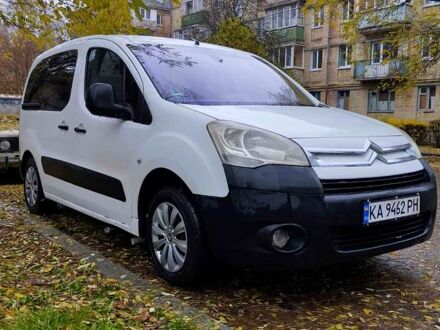 Белый Ситроен Берлинго, объемом двигателя 1.6 л и пробегом 280 тыс. км за 5600 $, фото 1 на Automoto.ua