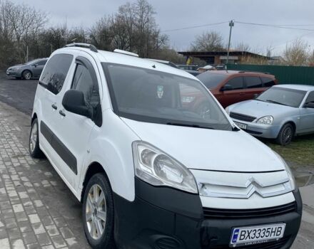Белый Ситроен Берлинго, объемом двигателя 1.6 л и пробегом 262 тыс. км за 4300 $, фото 1 на Automoto.ua