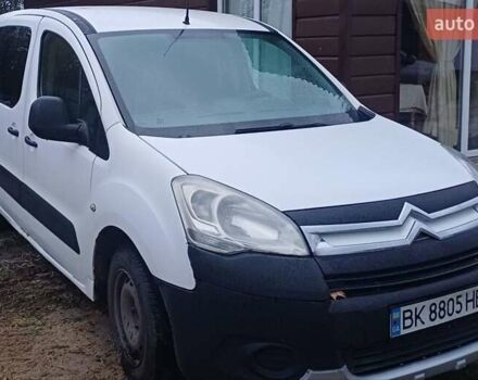 Белый Ситроен Берлинго, объемом двигателя 1.56 л и пробегом 257 тыс. км за 4850 $, фото 1 на Automoto.ua