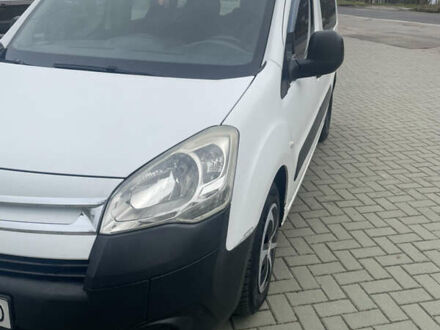 Белый Ситроен Берлинго, объемом двигателя 1.6 л и пробегом 305 тыс. км за 5800 $, фото 1 на Automoto.ua