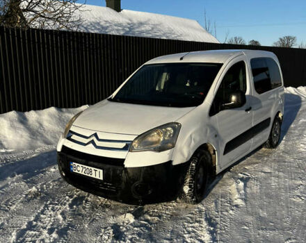 Белый Ситроен Берлинго, объемом двигателя 1.6 л и пробегом 238 тыс. км за 4800 $, фото 1 на Automoto.ua