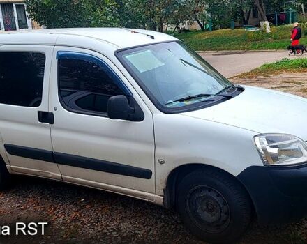 Ситроен Берлинго 2010 в Харькове на Automoto.ua Белый Ситроен Берлинго, объемом двигателя 1.4 л и пробегом 300 тыс. км за 4500 $, фото 1 на Automoto.ua