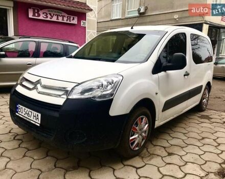 Белый Ситроен Берлинго, объемом двигателя 1.56 л и пробегом 237 тыс. км за 4800 $, фото 1 на Automoto.ua