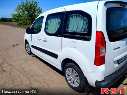 Белый Ситроен Берлинго, объемом двигателя 1.6 л и пробегом 211 тыс. км за 6500 $, фото 1 на Automoto.ua