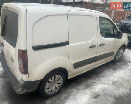 Белый Ситроен Берлинго, объемом двигателя 1.6 л и пробегом 255 тыс. км за 4500 $, фото 1 на Automoto.ua