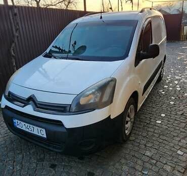 Белый Ситроен Берлинго, объемом двигателя 1.56 л и пробегом 267 тыс. км за 5750 $, фото 1 на Automoto.ua