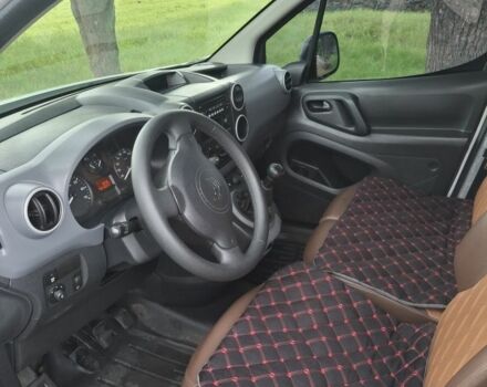 Білий Сітроен Берлінго, об'ємом двигуна 0 л та пробігом 200 тис. км за 5004 $, фото 1 на Automoto.ua